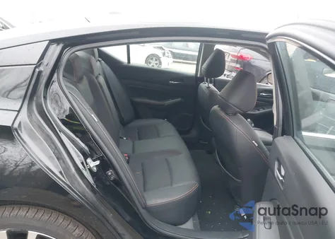 2021 Nissan Altima Sr Intelligent Awd z USA, uszkodzony, nr VIN 1N4BL4CW2MN346797